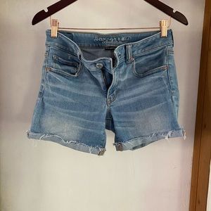 AE Midi Short
